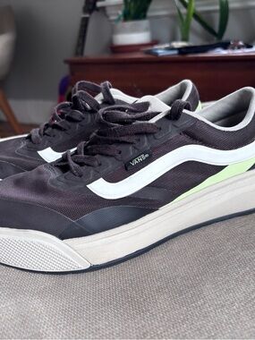 Vans ultra range 2.0 Men’s Black/White Low-Top Sneakers